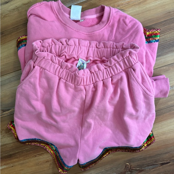 Queen Of Sparkles Wavy Sweater Short Set Pink Rainbow Jeweled Hem Sz M/L - Picture 5 of 6